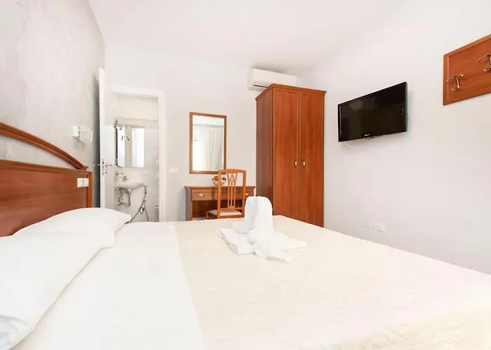 A Casa Nostra 2* Rome